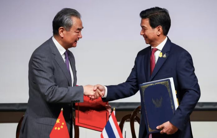 Trung Quốc, Thái Lan ký thỏa thuận miễn thị thực chung