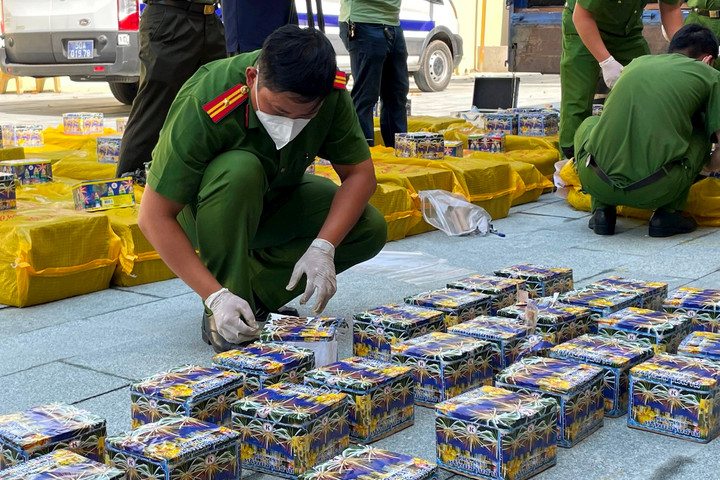 Công an thành phố Hồ Chí Minh lập chuyên án thu giữ hơn 1.015 kg pháo nổ