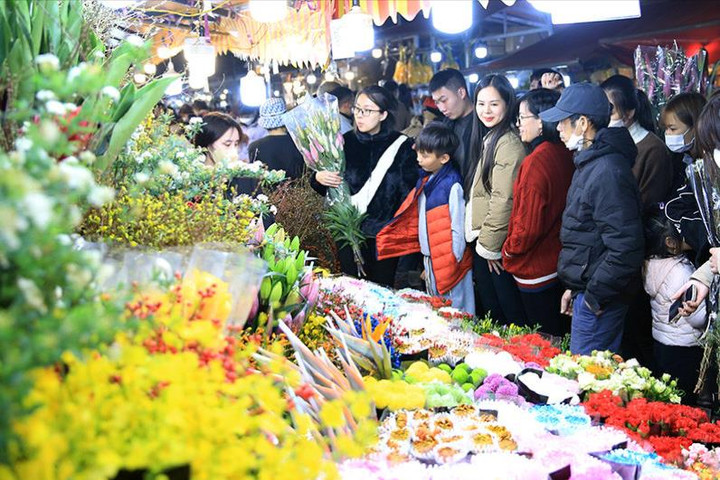 Hà Nội: Chợ hoa đêm Tây Hồ được đề xuất là sản phẩm du lịch đêm