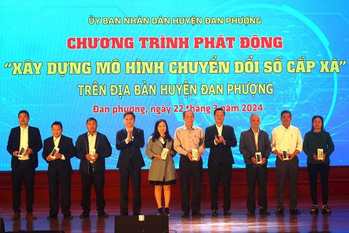 Hướng tới xây dựng thành công mô hình “xã thông minh” tại Đan Phượng