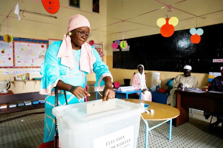 Senegal bầu cử tổng thống trong bất ổn