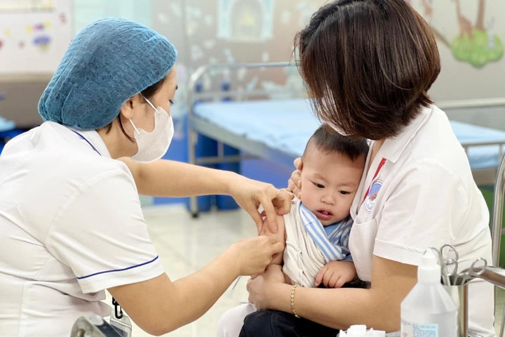 78 ca nghi sởi và rubella, Bộ Y tế yêu cầu tăng cường tiêm vắc xin