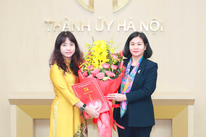 Chuẩn y đồng chí Nguyễn Vũ Bích Hiền giữ chức vụ Phó Bí thư Đảng uỷ Khối các trường đại học, cao đẳng Hà Nội