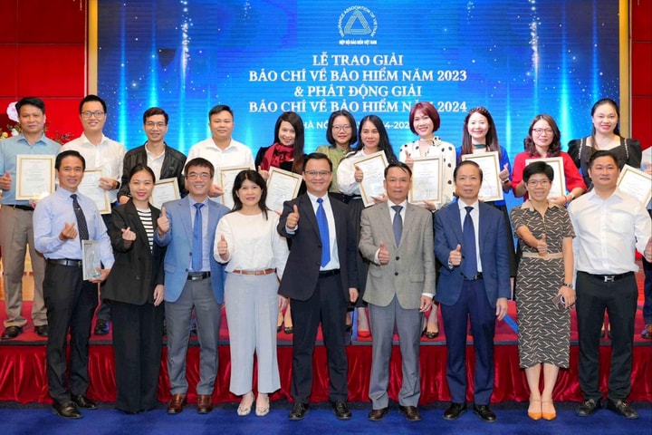 Trao giải 23 tác phẩm báo chí xuất sắc về bảo hiểm năm 2023