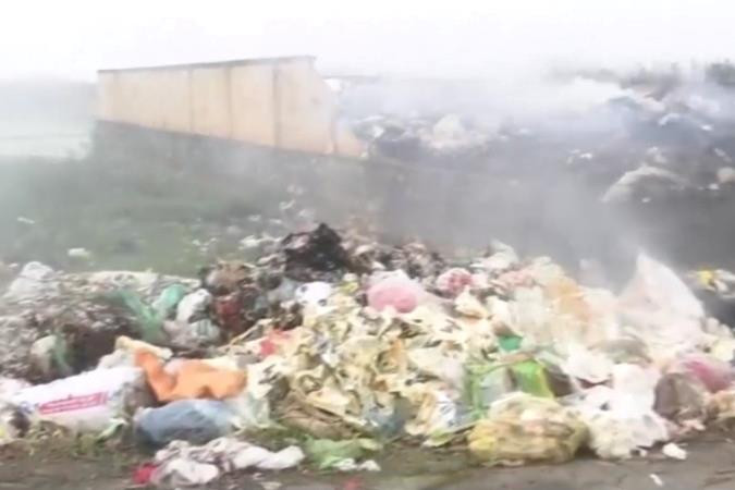 Đốt rác thải gây ô nhiễm môi trường