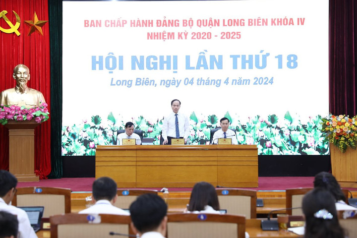 Đảng bộ quận Long Biên: Quyết tâm thực hiện thắng lợi các nhiệm vụ