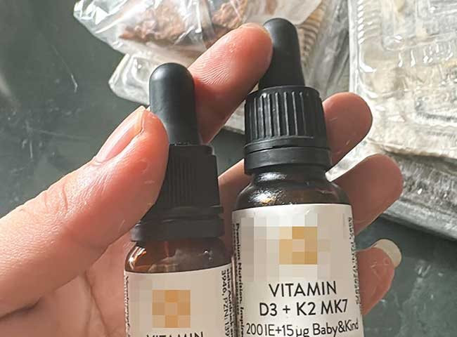 Uống vitamin D của người lớn, bé 6 tháng tuổi nhập viện vì ngộ độc