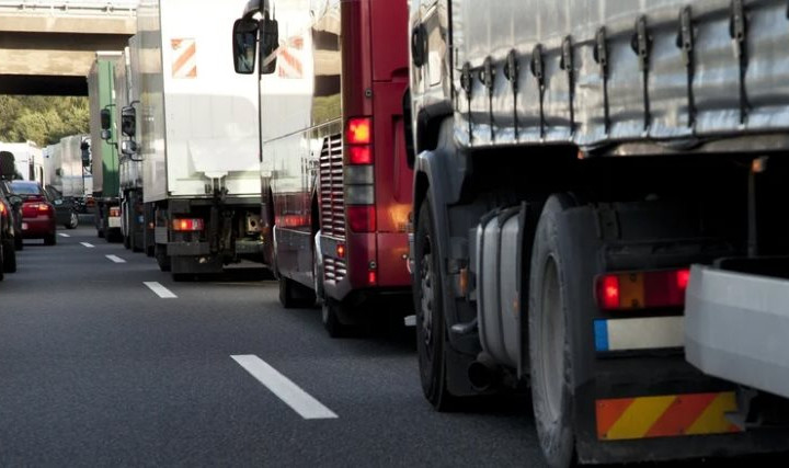 Các nước EU thông qua dự luật cắt giảm lượng khí thải CO2 của xe tải