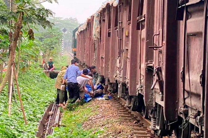 Công bố đường dây nóng tiếp nhận thông tin sự cố, tai nạn giao thông đường sắt