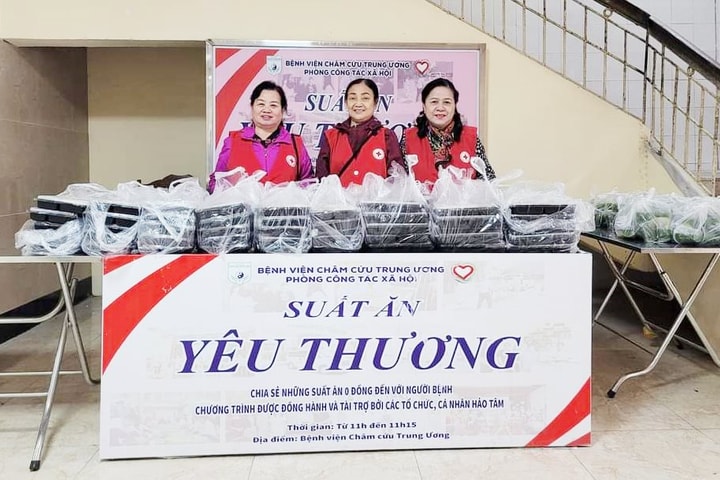 Hết lòng vì cộng đồng