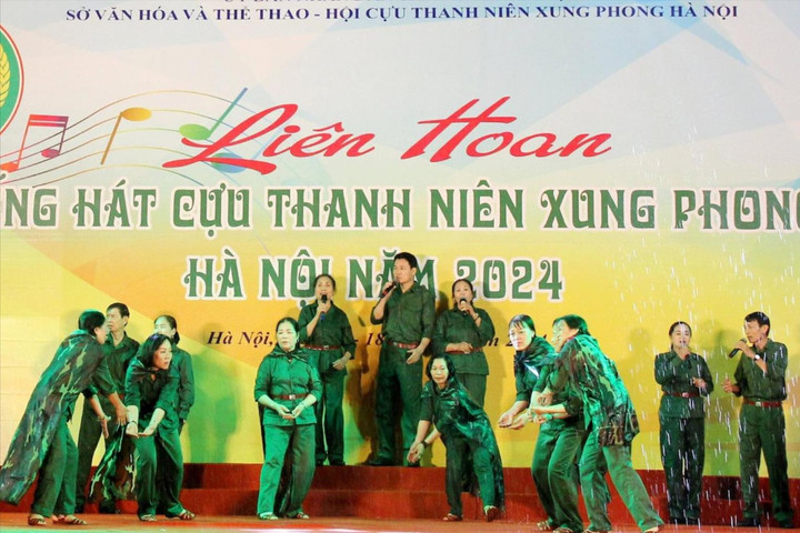 Tổng kết Liên hoan tiếng hát cựu thanh niên xung phong Hà Nội năm 2024