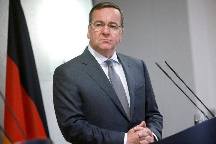 Bộ trưởng Quốc phòng Đức kêu gọi sẵn sàng cho “bóng ma chiến tranh”