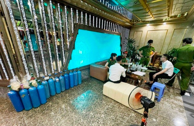 Chấm dứt tình trạng quán karaoke biến tướng thành nhà hàng ăn uống