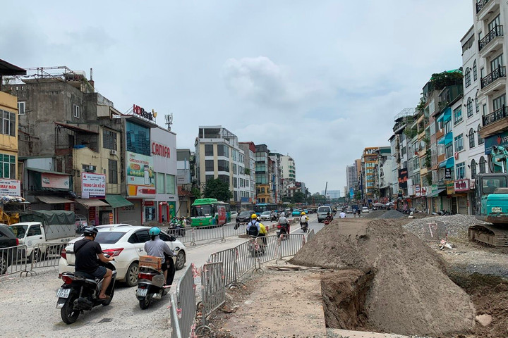 Hà Nội: Cấm xe tải lưu thông trên đường Kim Đồng phục vụ thi công hầm chui