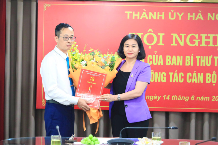 Đồng chí Hoàng Văn Toái giữ chức Phó Chủ nhiệm Ủy ban Kiểm tra Thành ủy Hà Nội