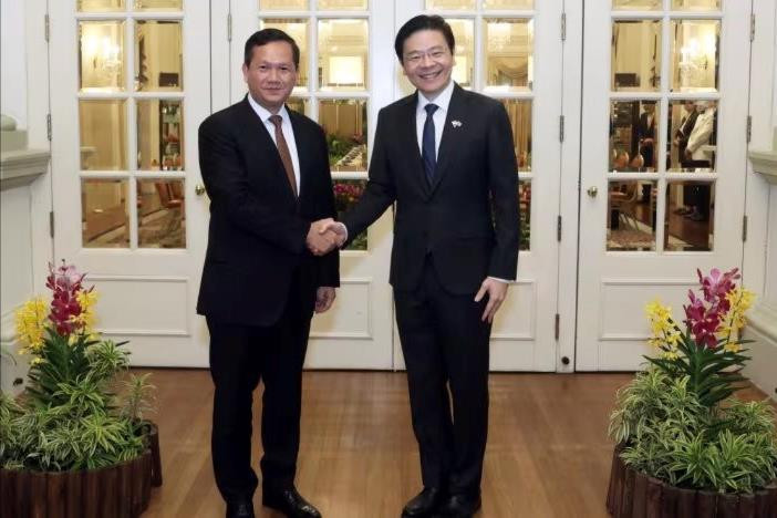 Singapore - Campuchia ký thỏa thuận tăng cường hợp tác về chính phủ điện tử