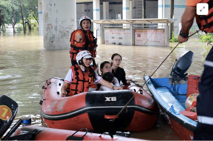 Mưa tấn công miền Nam Trung Quốc, nước sông dâng cao gây lũ lụt