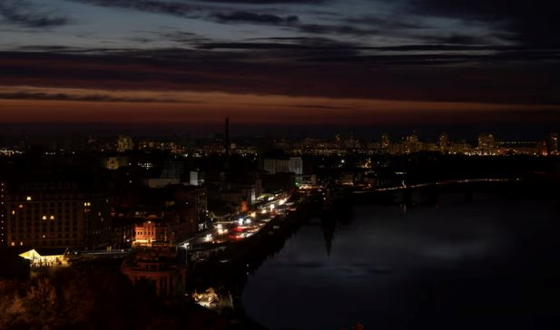 Ukraine mất điện diện rộng khi Nga tấn công cơ sở hạ tầng quan trọng