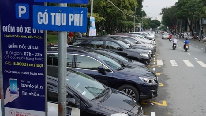 TP Hồ Chí Minh: Thu gần 640 triệu đồng/tháng từ phí đỗ ô tô dưới lòng đường