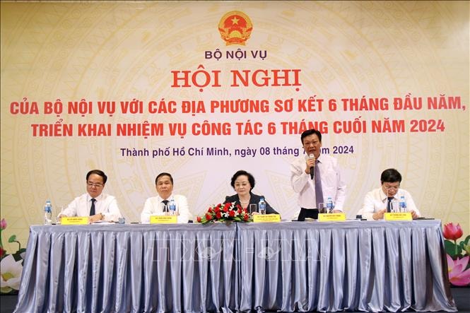 Ngành Nội vụ tập trung sắp xếp FV88 Bài Casino hành chính và cải cách tiền lương