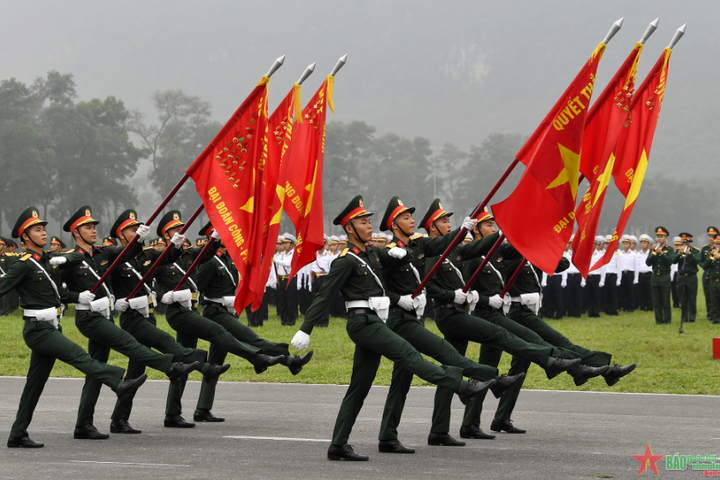 Lưu ý trường hợp nhân tài đặc biệt khi nâng hạn tuổi phục vụ của sĩ quan quân đội