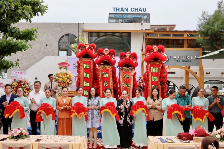 Trân Châu Beach & Resort ra mắt thương hiệu và cửa hàng Trà sữa Tacerla Tea House