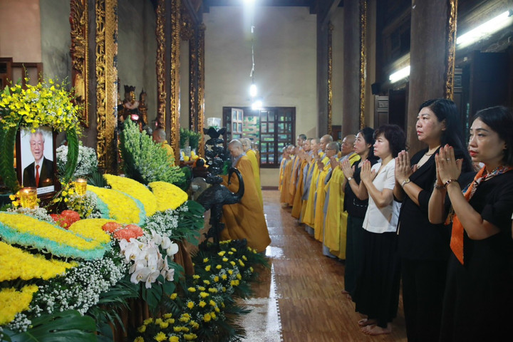 Cử hành nghi lễ cầu nguyện, hồi hướng Tổng Bí thư Nguyễn Phú Trọng