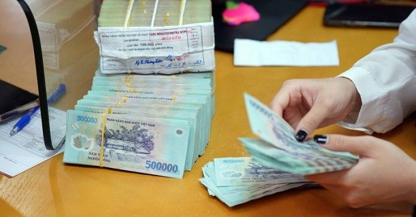 Hàng loạt ngân hàng công khai cổ đông sở hữu 1% cổ phần