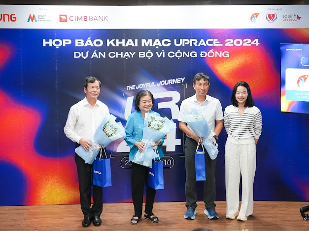 Khởi động dự án chạy bộ vì cộng đồng - UpRace 2024