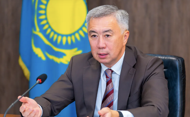 Kazakhstan tiếp tục hợp tác kinh tế với Nga