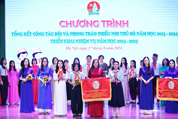 Thiếu nhi Thủ đô thực hiện hơn 860 công trình “Nhà phân loại rác thân thiện”