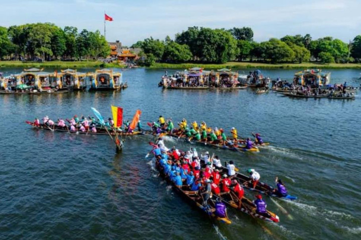 Thừa Thiên - Huế: Sôi động Giải Đua ghe truyền thống mừng Quốc khánh 2-9