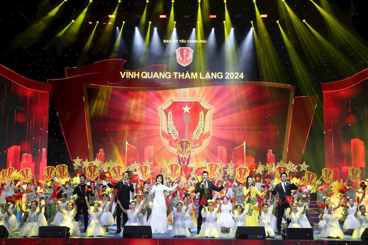 Chương trình “Vinh quang thầm lặng 2024” tôn vinh ngành Cơ yếu Việt Nam