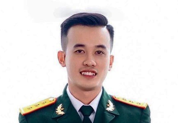 Truy tặng Huân chương Bảo vệ Tổ quốc hạng Ba cho quân nhân hy sinh khi chống bão số 3