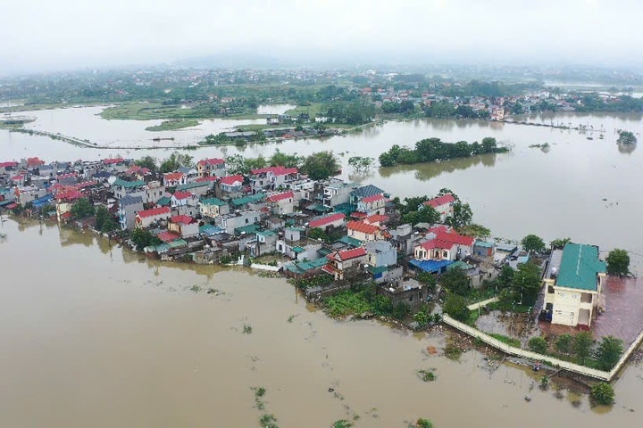 Quốc Oai di dời các hộ dân khỏi vùng lũ nguy hiểm