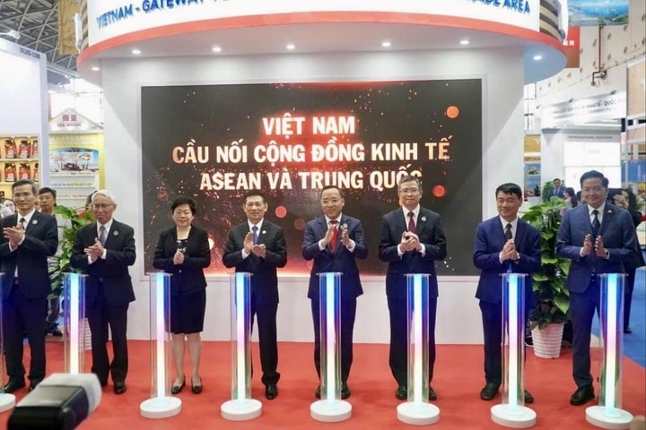 Khai mạc hội chợ thương mại Trung Quốc - ASEAN lần thứ 21