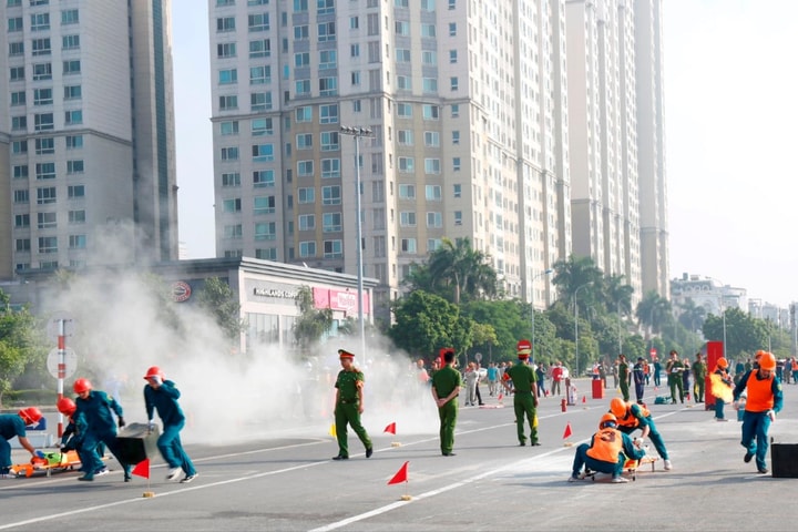 Quận Hà Đông: Sôi nổi hội thao nghiệp vụ chữa cháy và cứu nạn, cứu hộ