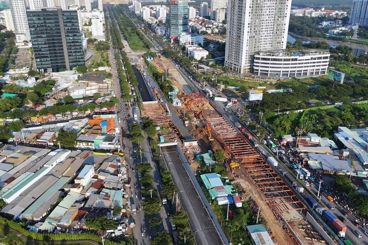 Hầm chui nút giao thông trọng yếu phía Nam TP Hồ Chí Minh trước ngày thông xe nhánh 1