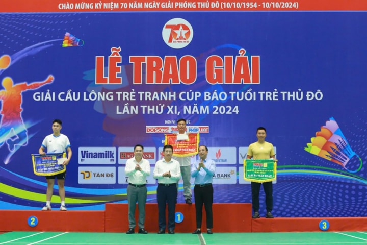 Bế mạc Giải Cầu lông trẻ tranh Cúp Báo Tuổi trẻ Thủ đô năm 2024