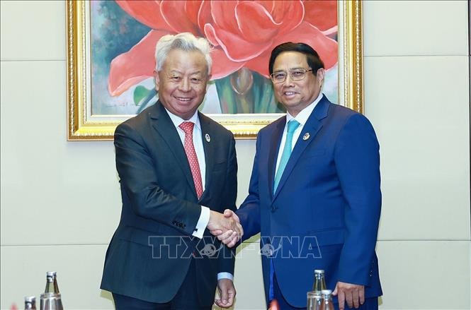 Thủ tướng đề nghị AIIB hỗ trợ Việt Nam huy động nguồn lực cho các dự án lớn