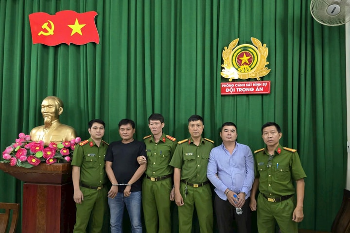 TP Hồ Chí Minh: Bắt hai người cầm đầu băng nhóm giang hồ đánh nhau tại Trung tâm hội nghị tiệc cưới White Palace