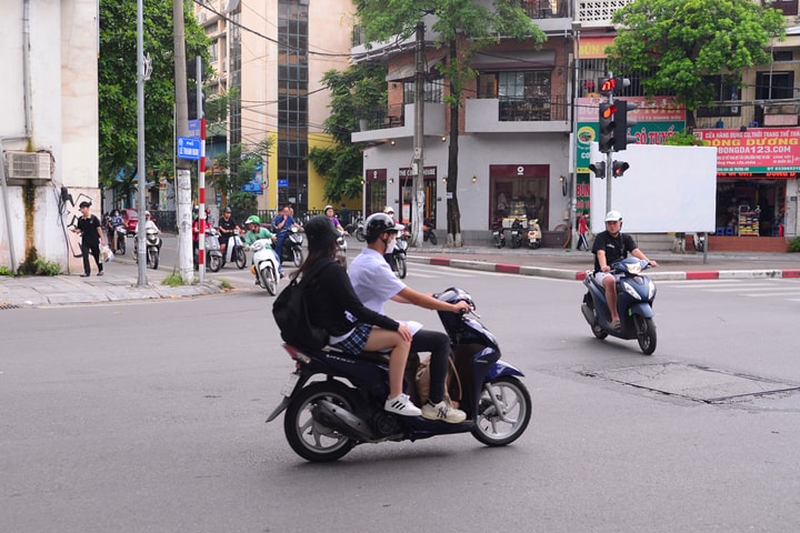 Nâng cao ý thức chấp hành hiệu lệnh đèn tín hiệu giao thông