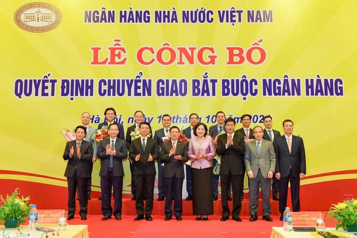 Công bố quyết định chuyển giao bắt buộc CB cho Vietcombank và Oceanbank cho MB