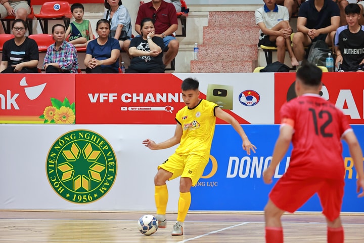 Xác định 2 đội vào chung kết giải Futsal HDBank sinh viên khu vực Hà Nội