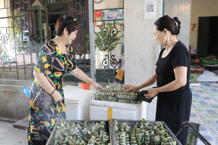 Thơm, ngon bánh tẻ Phú Nhi