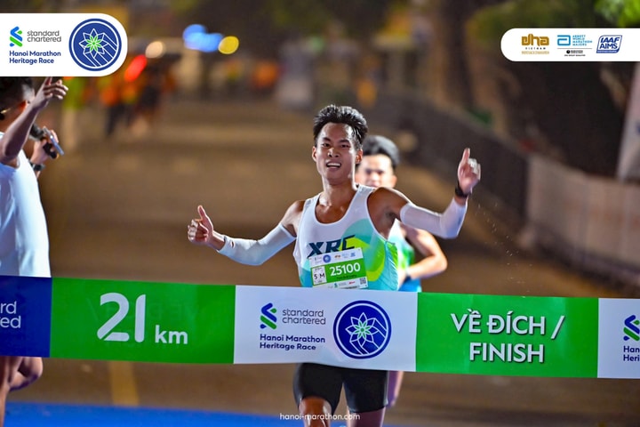 Các tuyển thủ quốc gia giữ vững phong độ, vô địch nhiều cự ly tại Giải Marathon Di sản Hà Nội