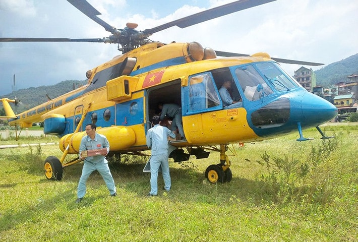 Vụ máy bay rơi tại Bình Định: Phi công Nguyễn Hồng Quân đang trên đỉnh núi, sức khỏe bình thường