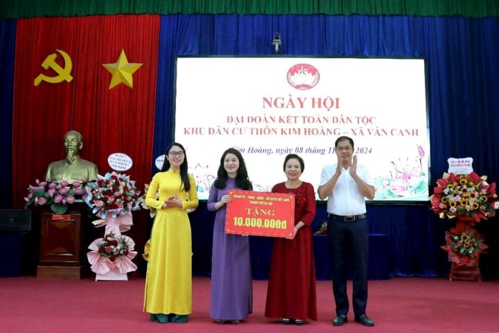 Thôn Kim Hoàng, xã Vân Canh tổ chức Ngày hội Đại đoàn kết toàn dân tộc