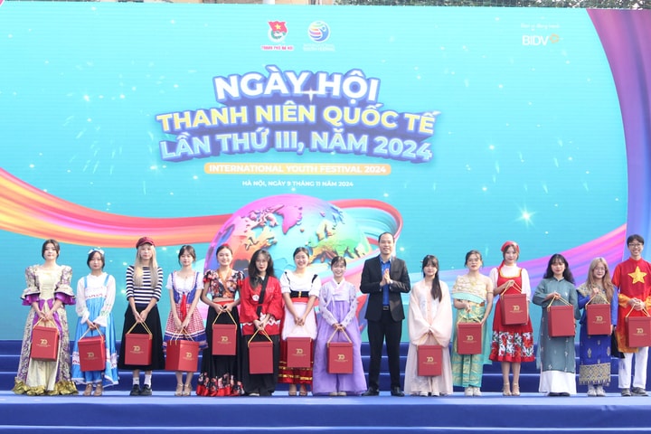 Festival Thanh niên quốc tế - Vì một thế giới hòa bình