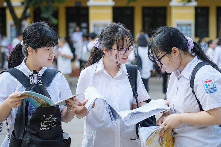 Kỳ thi tốt nghiệp trung học phổ thông năm 2025: Lưu ý điểm mới về đề thi